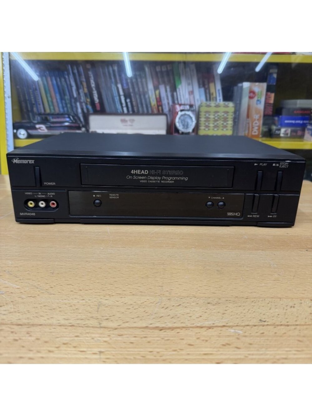Memorex MVR4048 VHS Vcr player recorder Black Hi-Fi Stereo Front AV Input